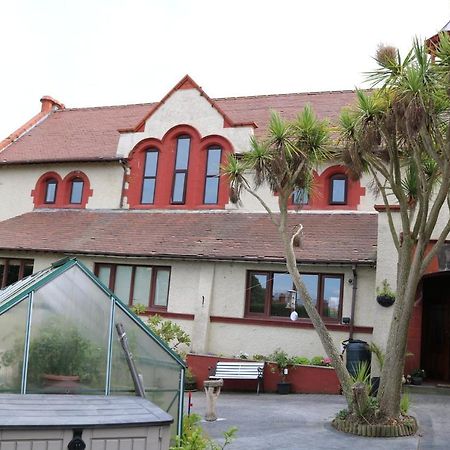 Victoria House Hotel Barrow-in-Furness Exterior photo