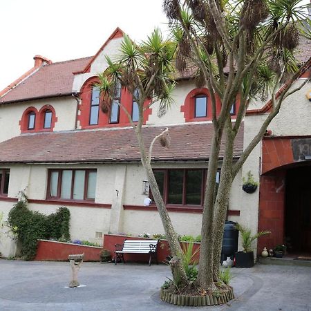 Victoria House Hotel Barrow-in-Furness Exterior photo